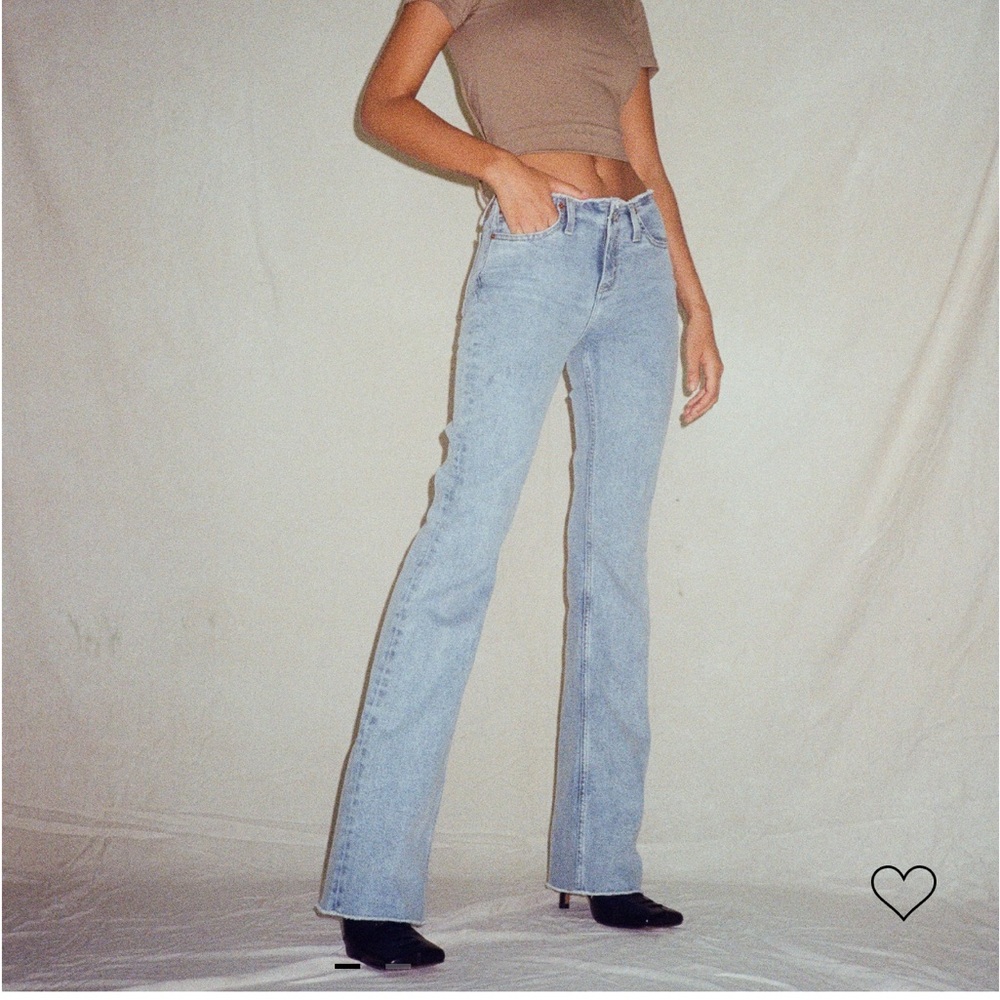 Motel Rocks Frayed Low Rise Jeans In Light Wash Blue Raw Hem Bell Bottom Small